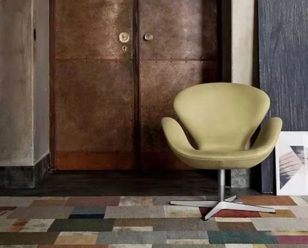 酒店房間天鵝椅圖片